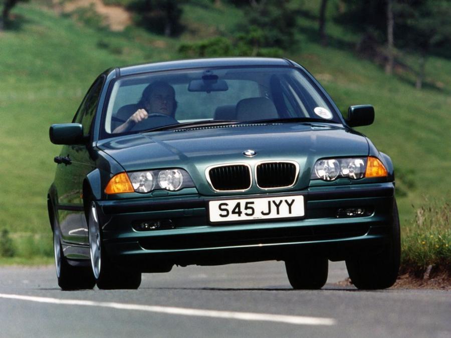  BMW 318i Sedan 1998 года  (UK) (фото 1 из 2)